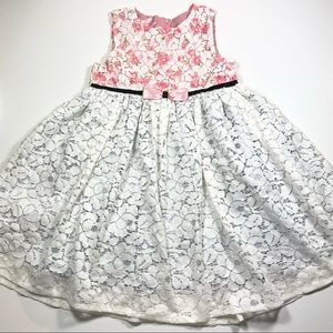 NWOT Nannette white lace dress with floral printed bodice size 3T